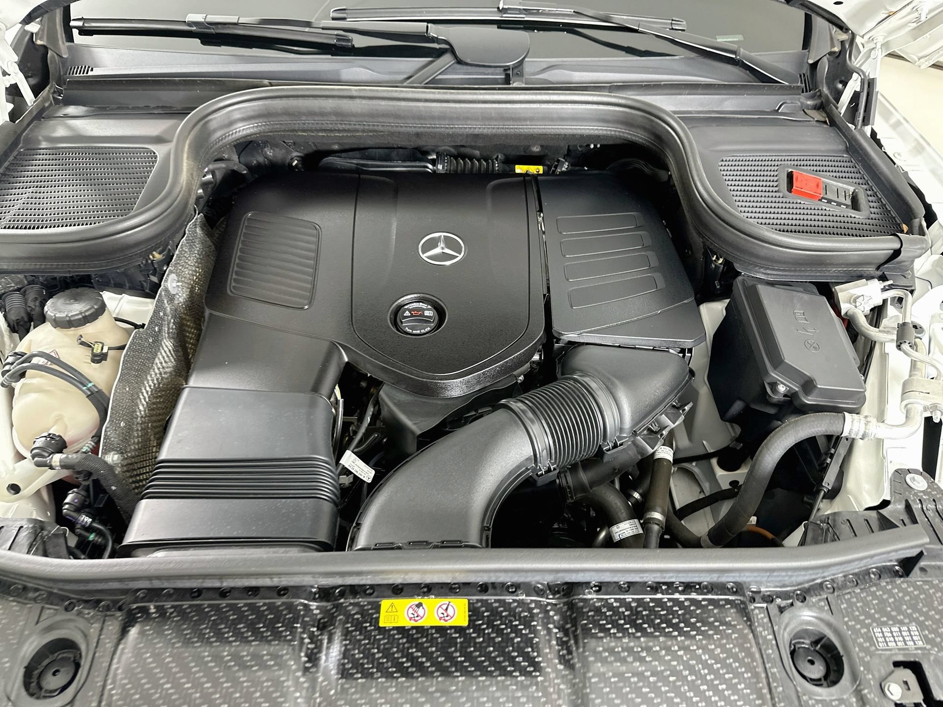 Certified 2024 Mercedes-Benz GLE 350 4MATIC image 32