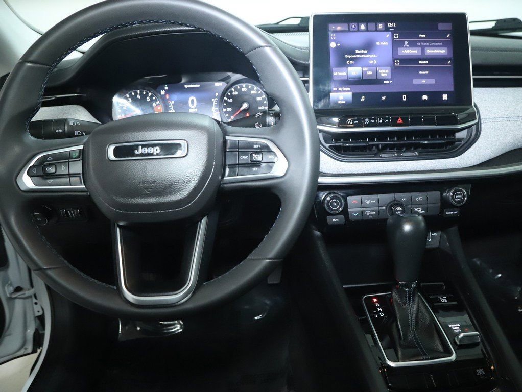 Used 2022 Jeep Compass Latitude AWD/4WD image 28
