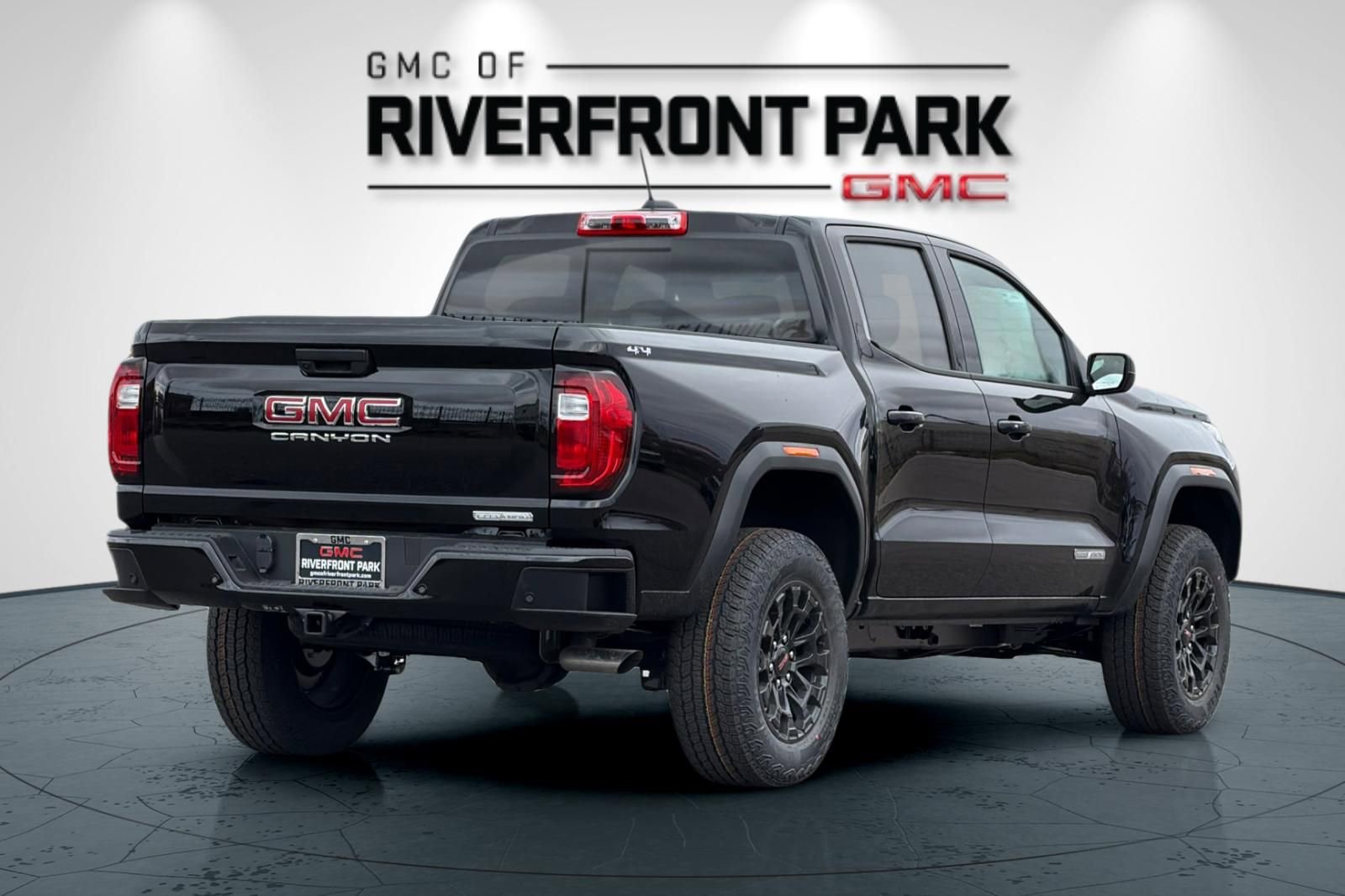New 2026 GMC Canyon Elevation image 3