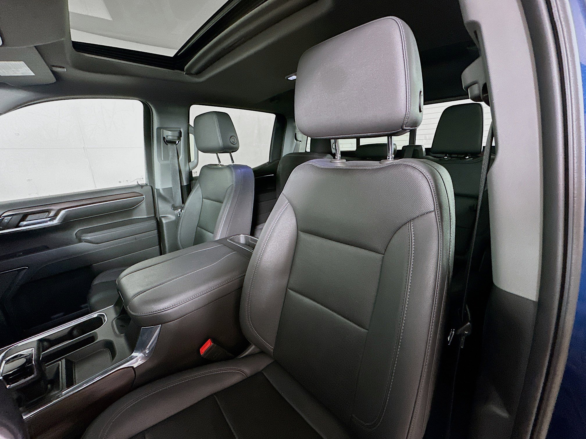 Used 2023 GMC Sierra 1500 SLT w/ SLT Premium Package image 21