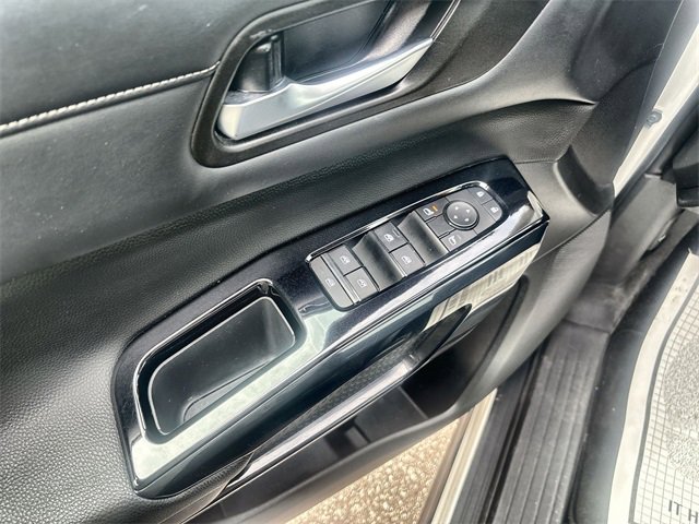 Certified 2022 Nissan Pathfinder SV image 13