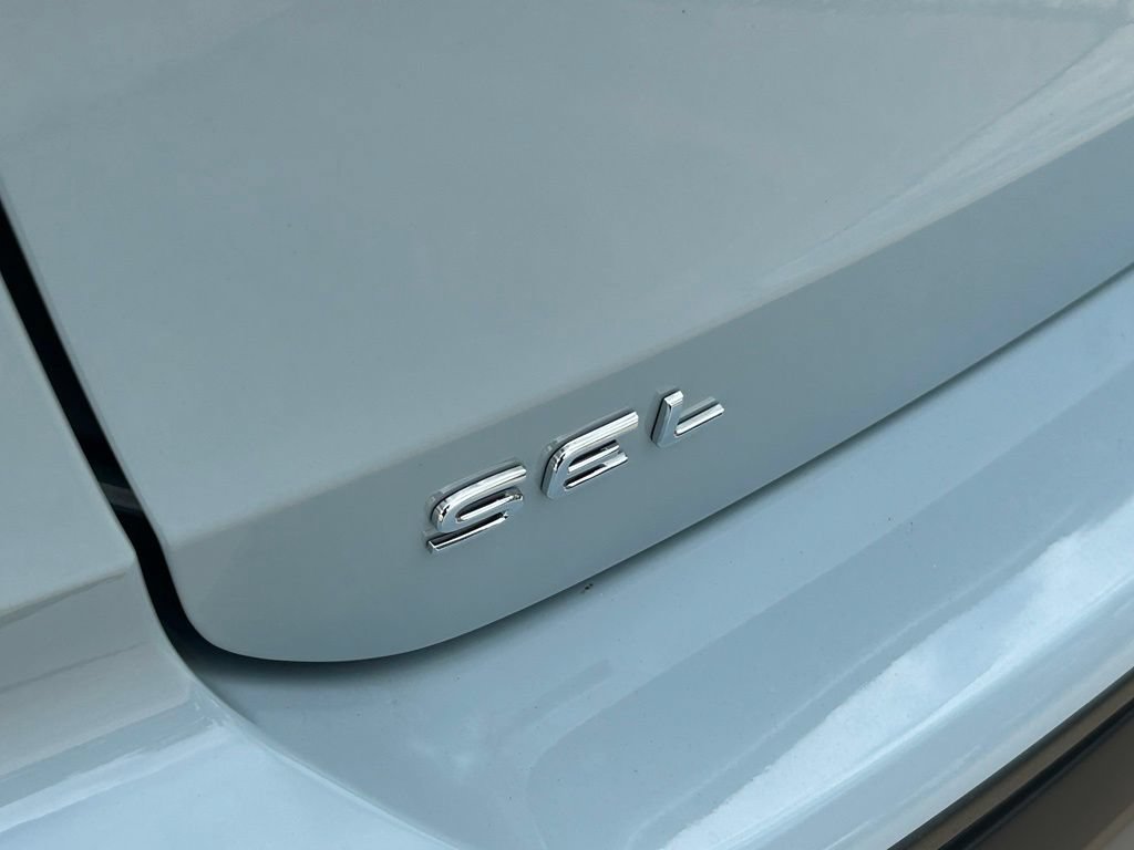 New 2026 Volkswagen Taos SEL AWD/4WD image 29