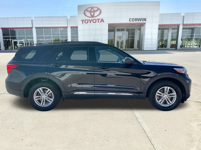Used 2023 Ford Explorer XLT w/ Equipment Group 202A AWD/4WD image 6