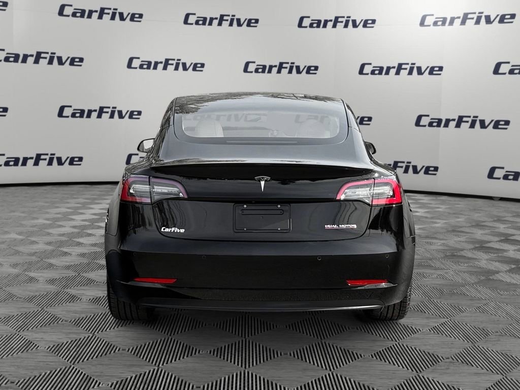 Used 2022 Tesla Model 3 Performance image 4