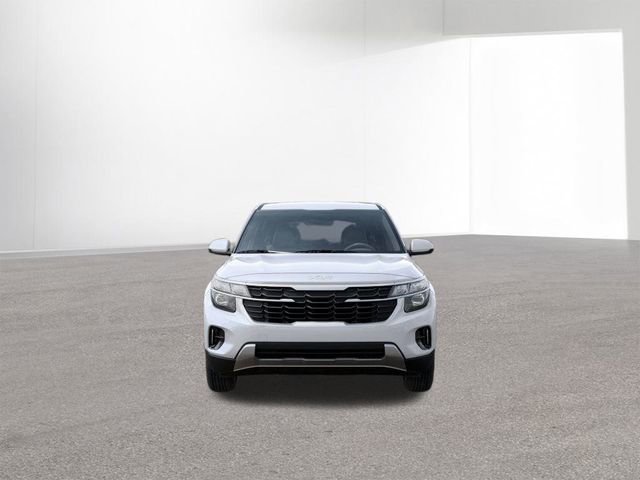 New 2026 Kia Seltos LX image 2