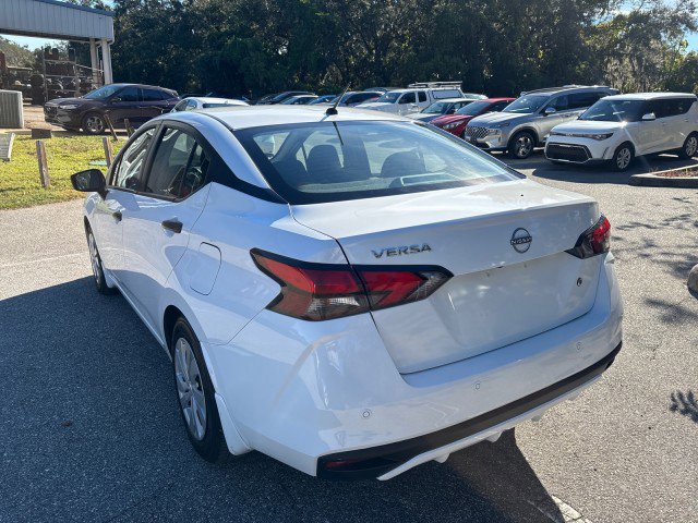 Used 2024 Nissan Versa S w/ Trunk Package image 7