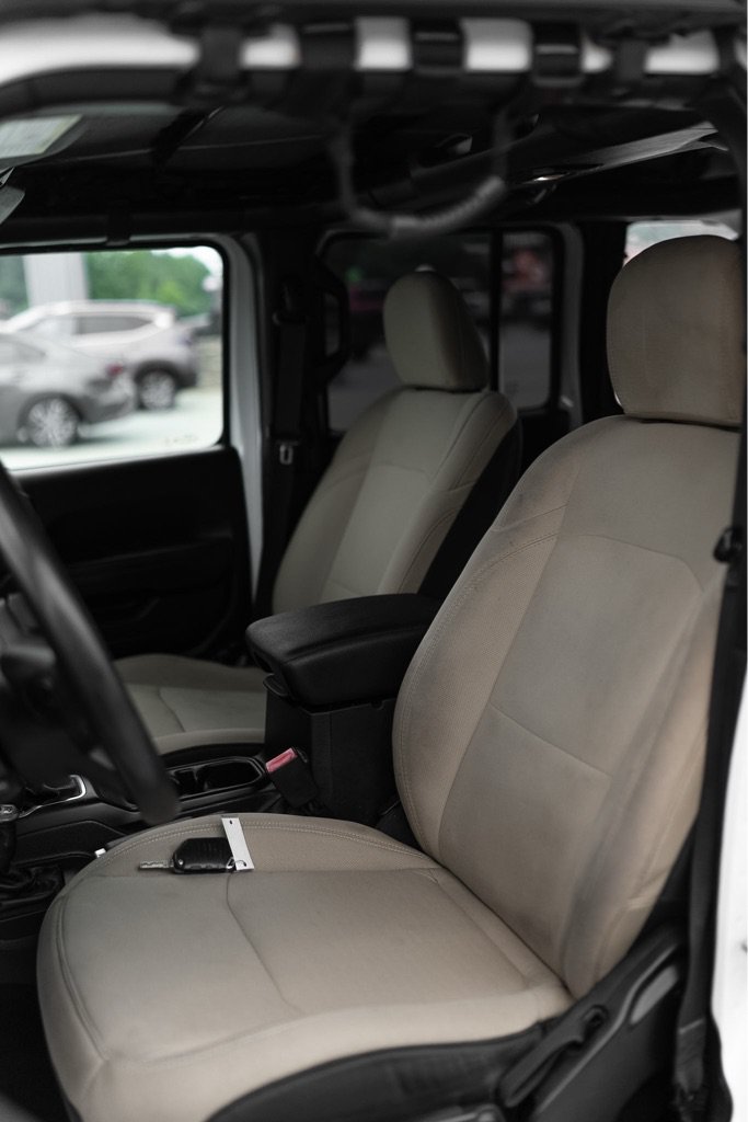 Used 2018 Jeep Wrangler Unlimited Sport AWD/4WD image 7