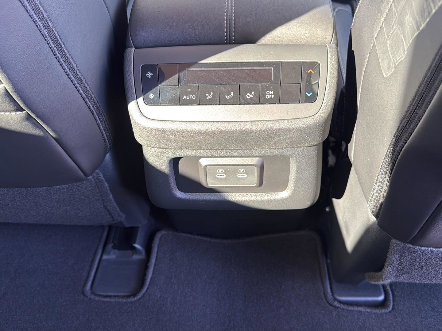 New 2026 Nissan Pathfinder SL AWD/4WD image 43