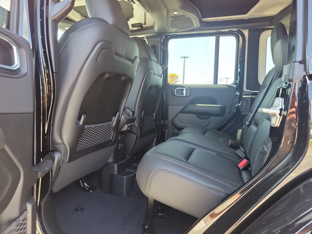 New 2026 Jeep Wrangler Unlimited Sahara w/ Safety Group AWD/4WD image 9