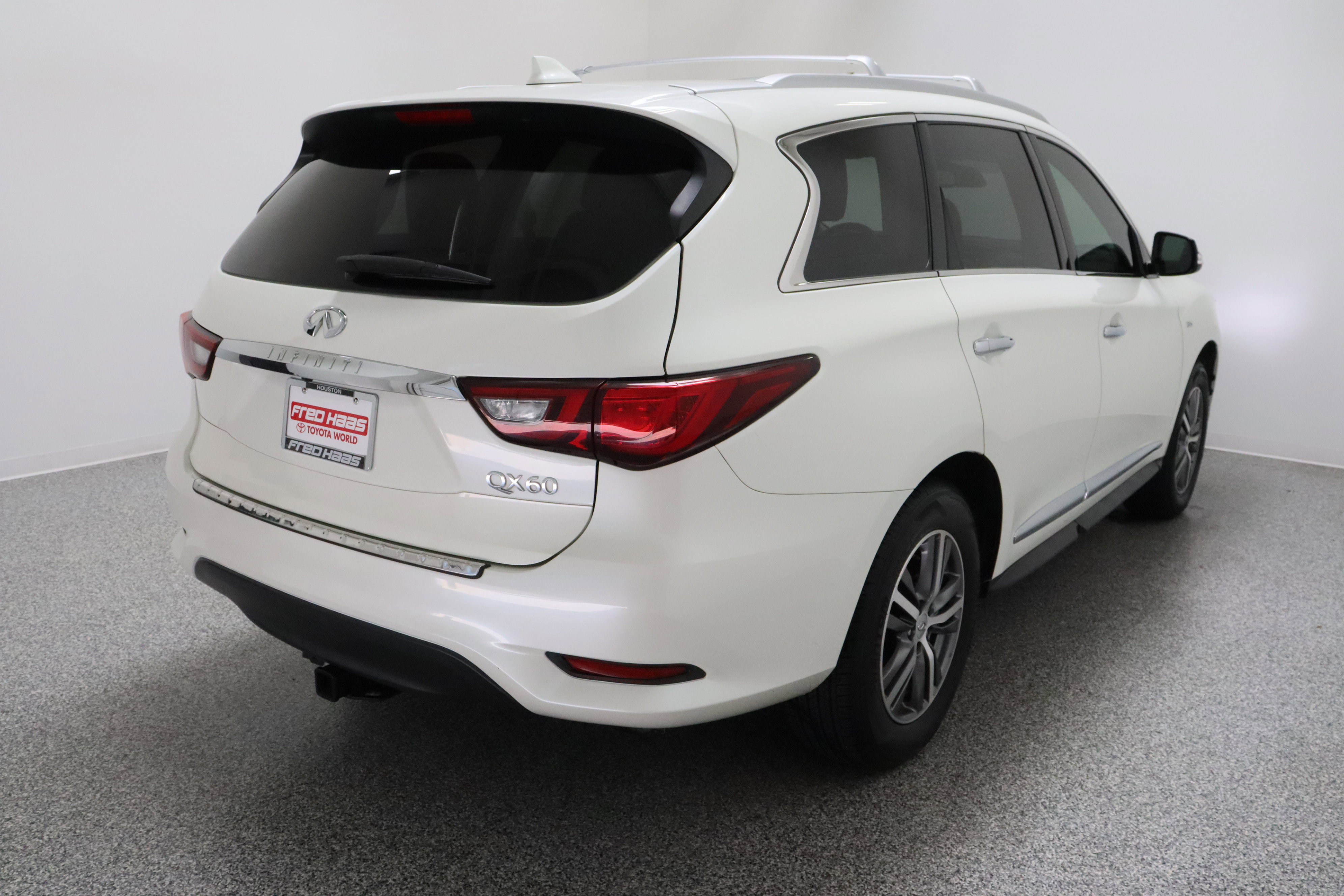 Used 2020 INFINITI QX60 Luxe FWD image 7