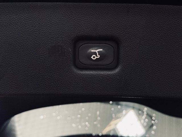 Used 2022 Lincoln Nautilus Reserve image 14