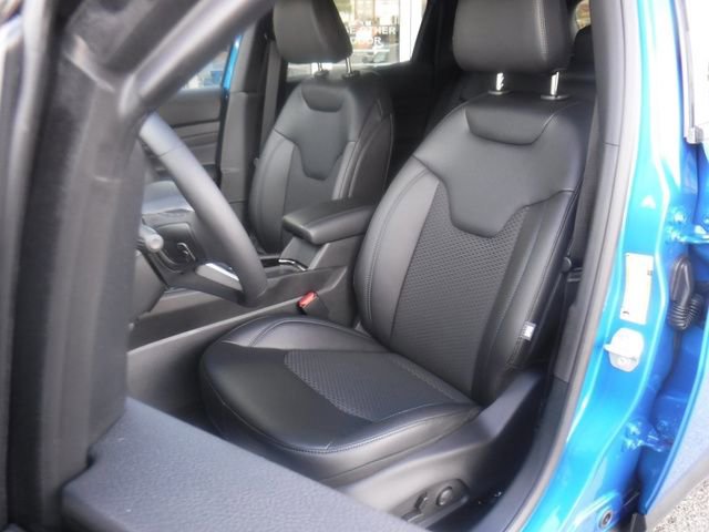 New 2026 Jeep Compass Latitude image 13