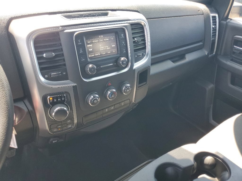 Used 2024 RAM 1500 Warlock AWD/4WD image 16