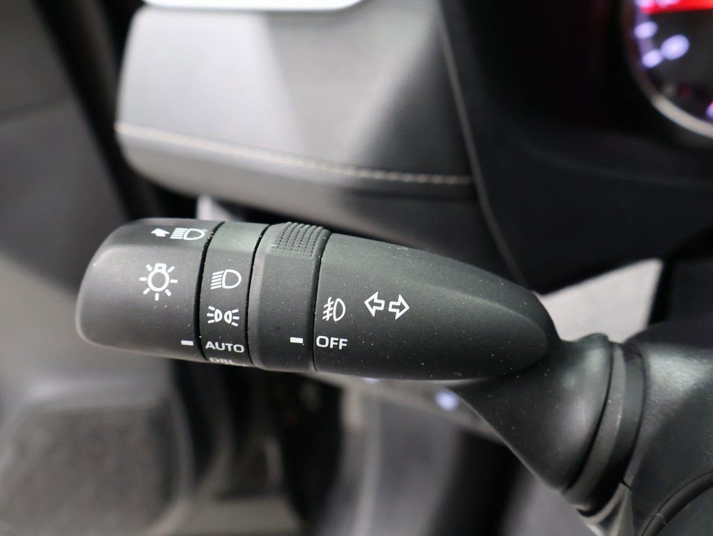 Used 2021 Toyota RAV4 XLE Premium image 40