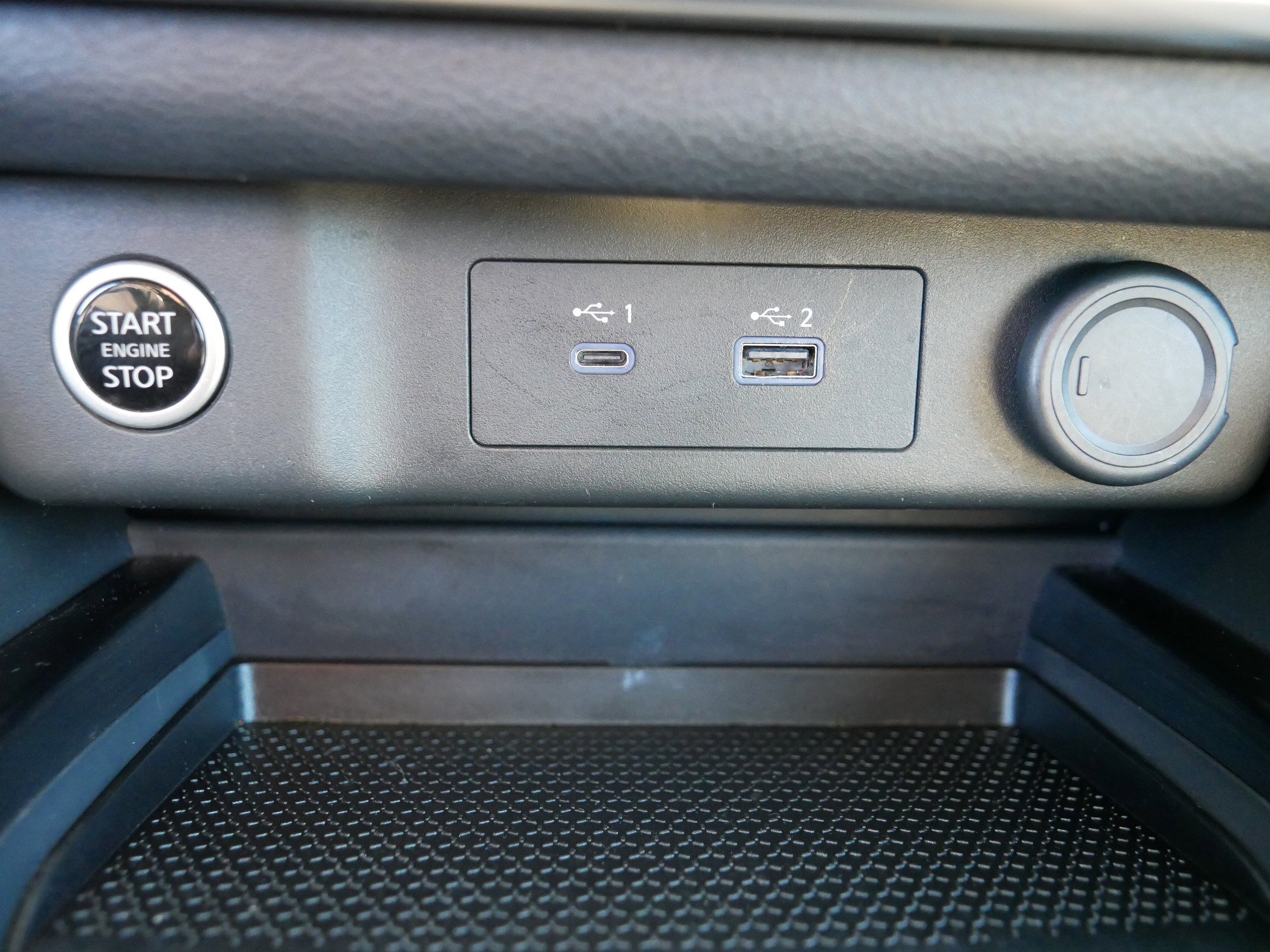 Certified 2022 Nissan Rogue SV image 32