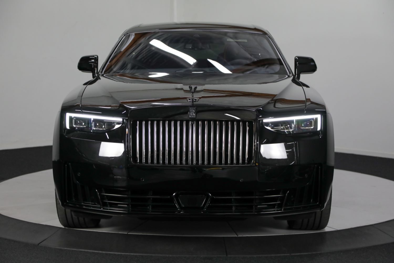 Used 2026 Rolls-Royce Ghost Black Badge AWD/4WD image 11