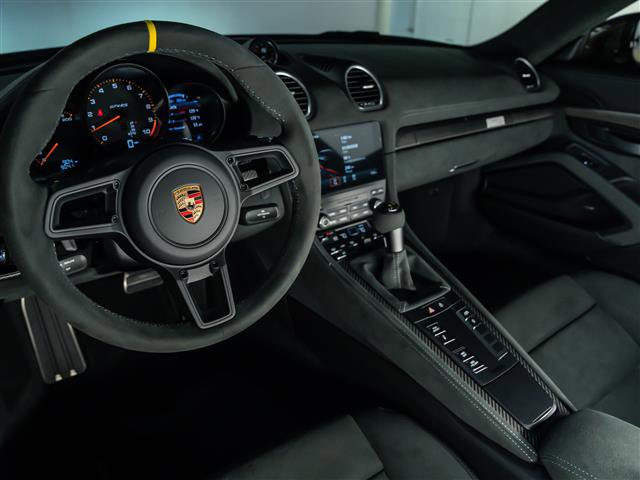 Used 2025 Porsche 718 Cayman GT4 RS image 4