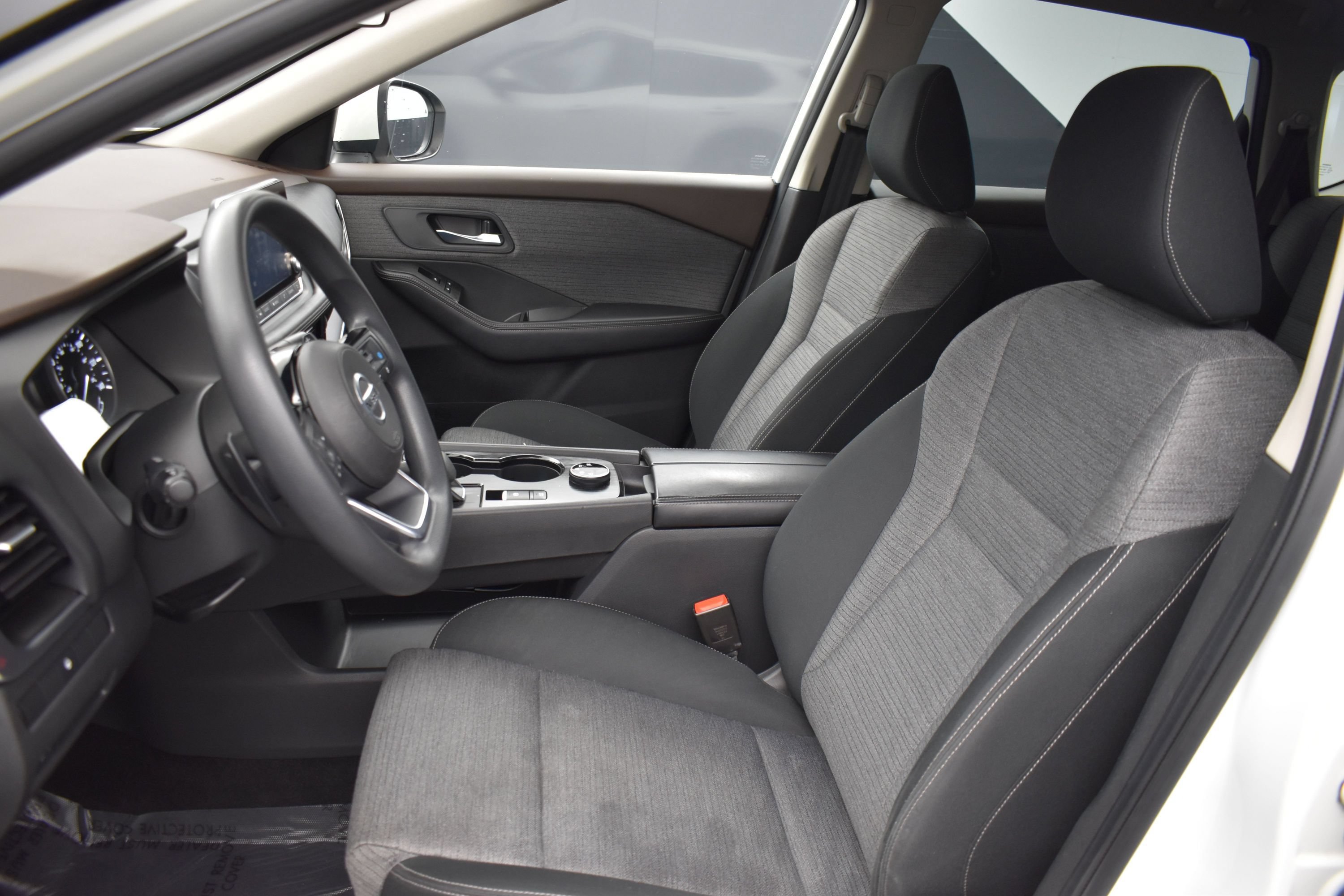 Used 2021 Nissan Rogue SV AWD/4WD image 11