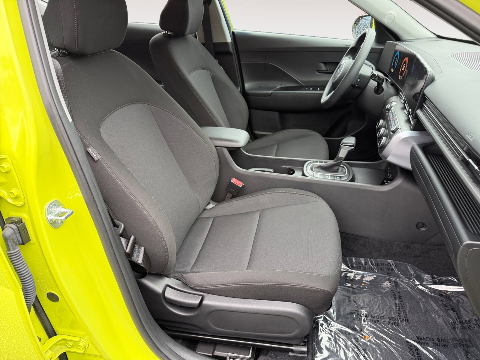 Certified 2025 Hyundai Kona SE image 19