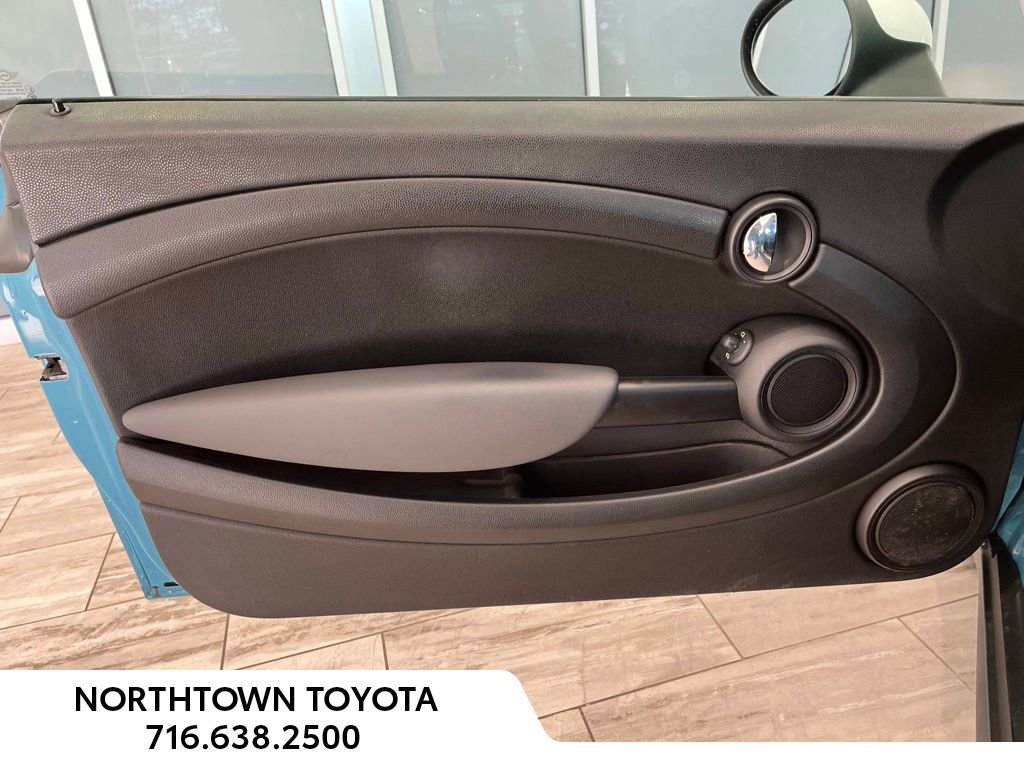 Used 2009 MINI Cooper Hardtop image 5