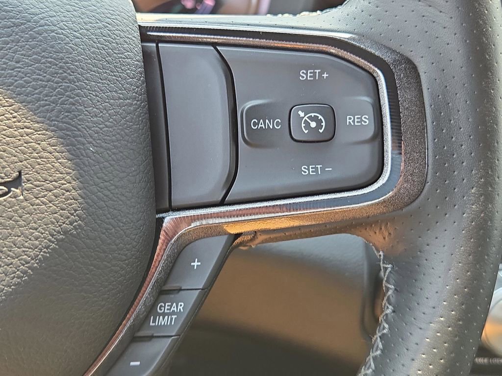 Used 2024 RAM 2500 Rebel image 32