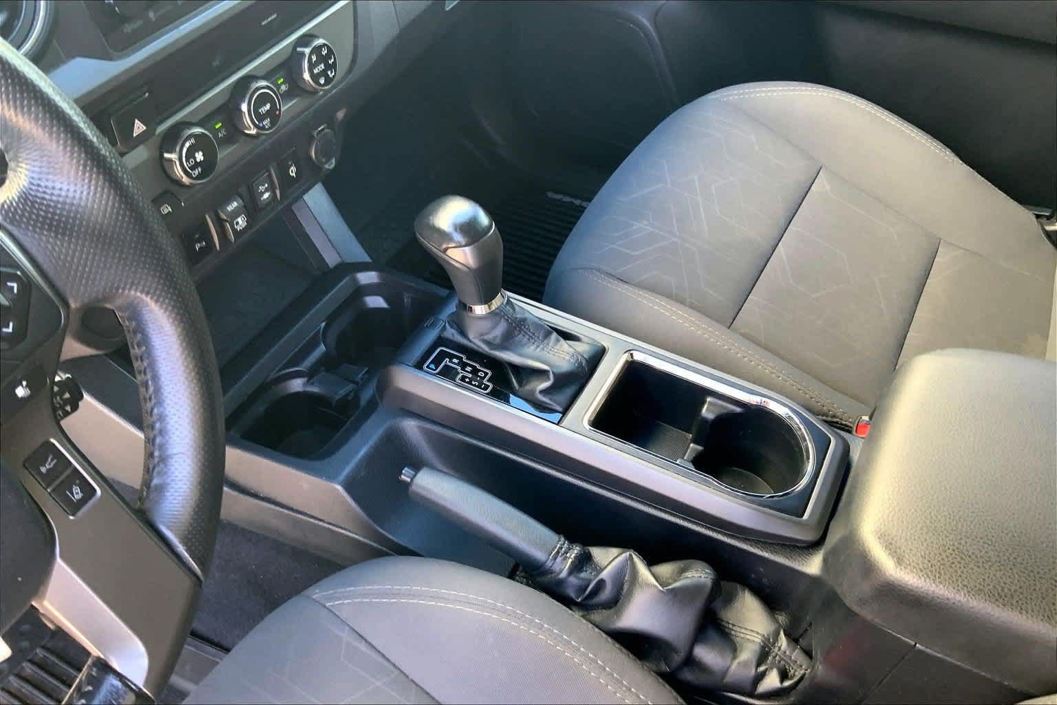 Used 2018 Toyota Tacoma TRD Sport RWD image 16