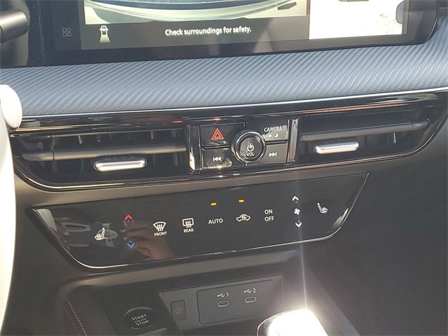 New 2026 Nissan Kicks SR w/ Cold Weather Package image 13