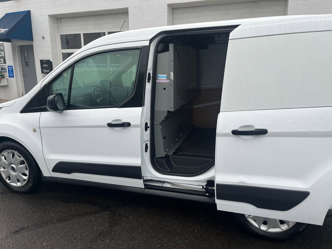 Used 2016 Ford Transit Connect XLT FWD image 6
