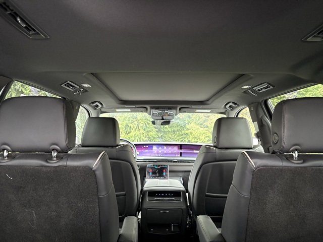 Used 2025 Cadillac Escalade Sport w/ Touring Package image 8