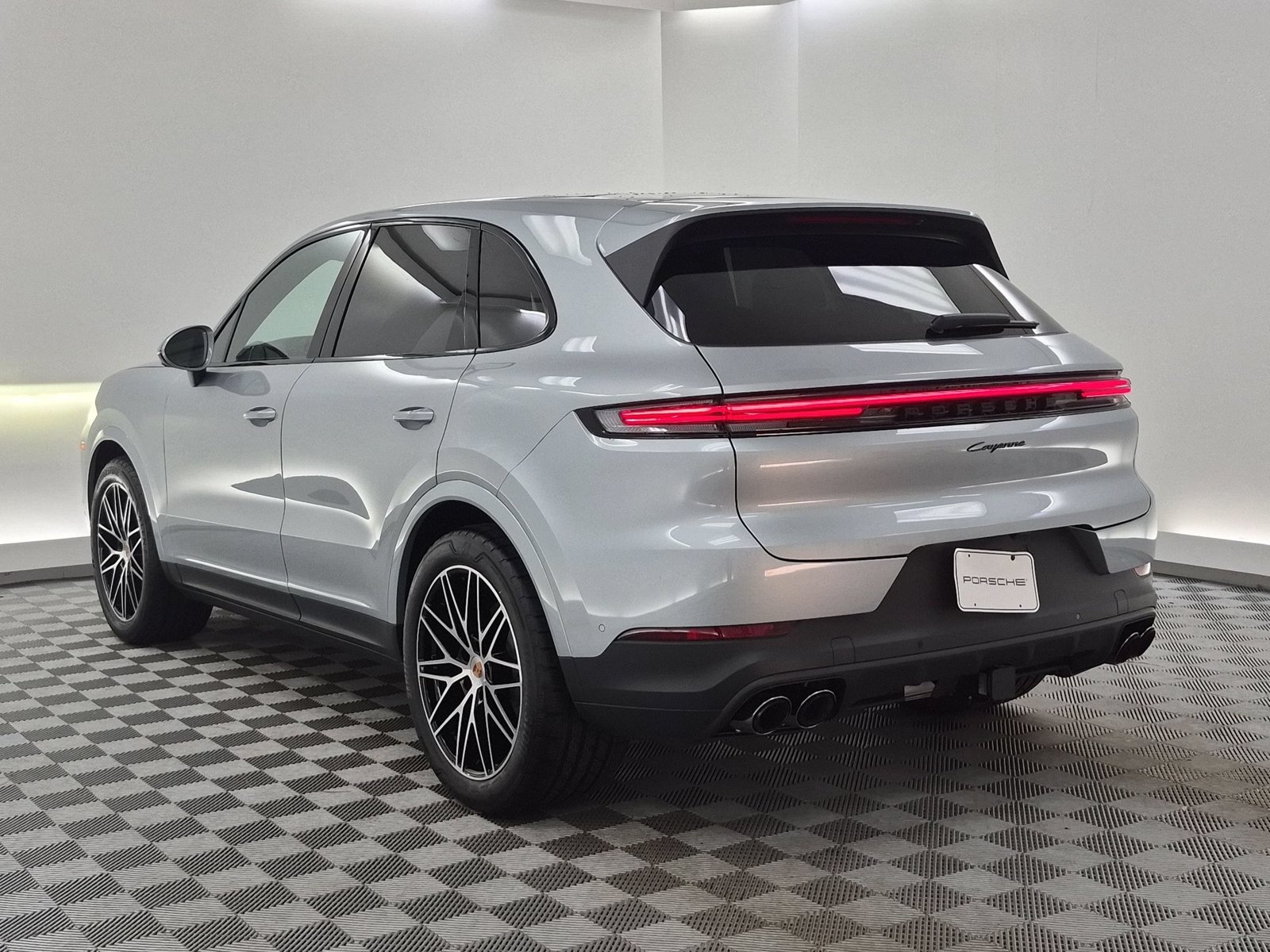New 2026 Porsche Cayenne AWD/4WD image 3