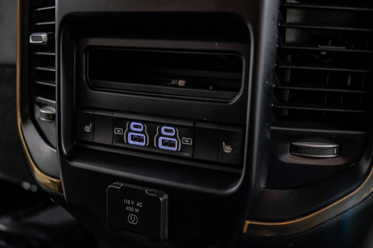 Used 2024 RAM 2500 Limited AWD/4WD image 32