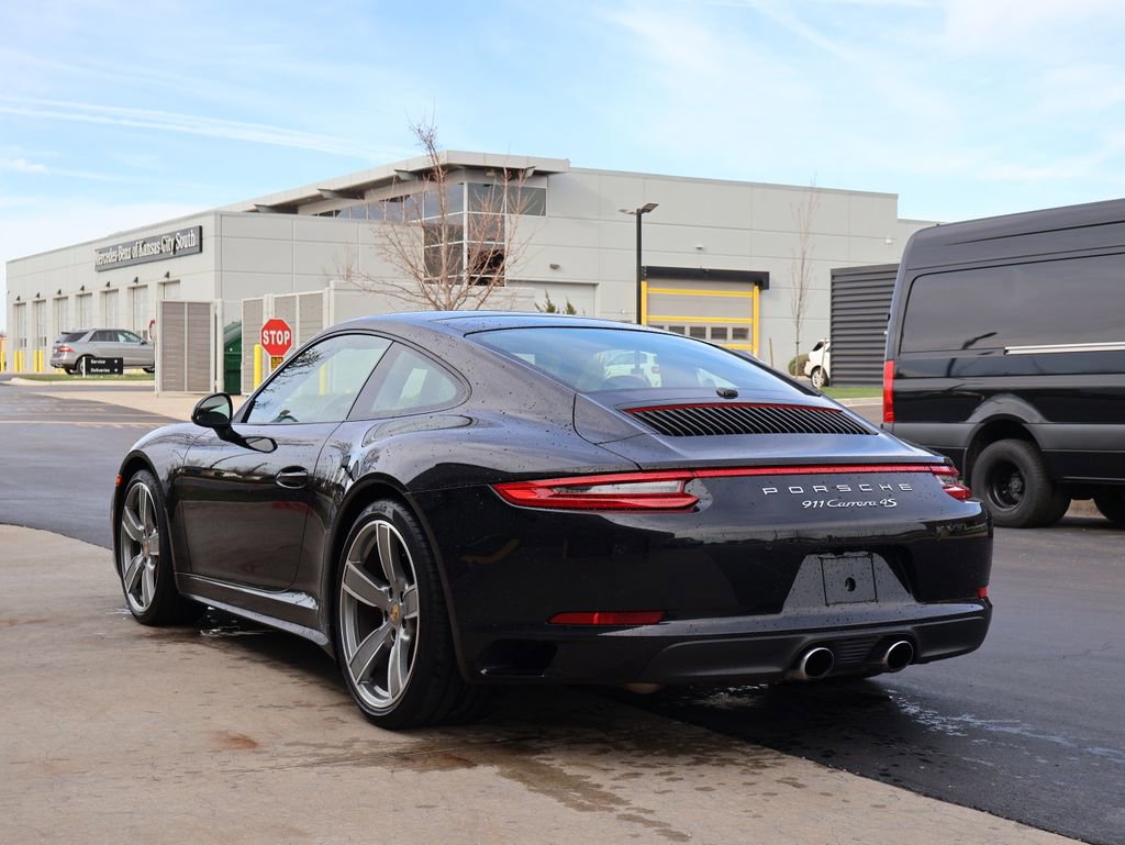 Used 2017 Porsche 911 Carrera 4S image 5