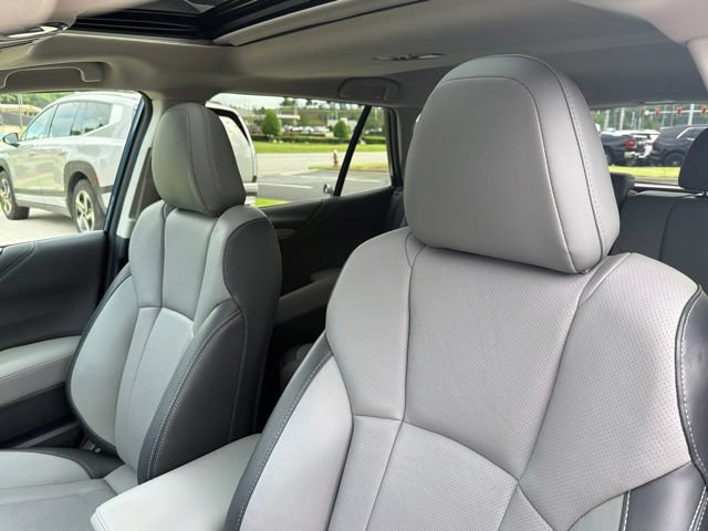 Used 2022 Subaru Outback Limited AWD/4WD image 25
