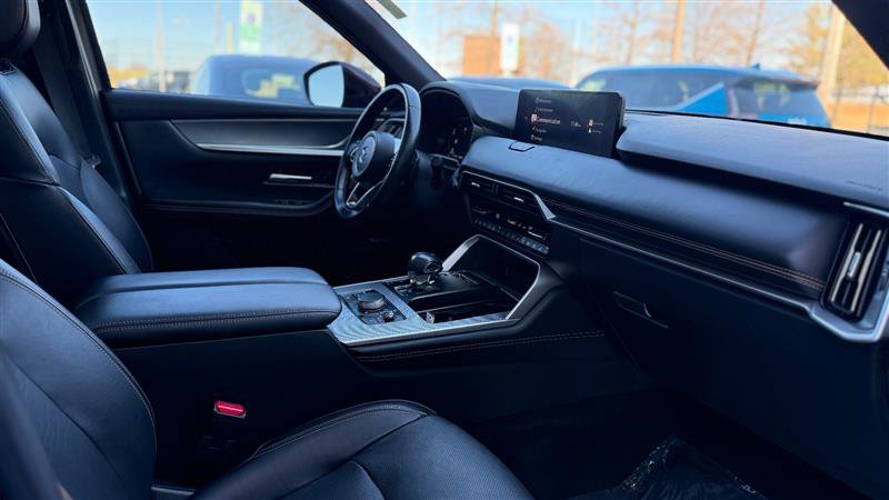 Used 2024 MAZDA CX-90 Plug-In Hybrid w/ Premium Plus image 31
