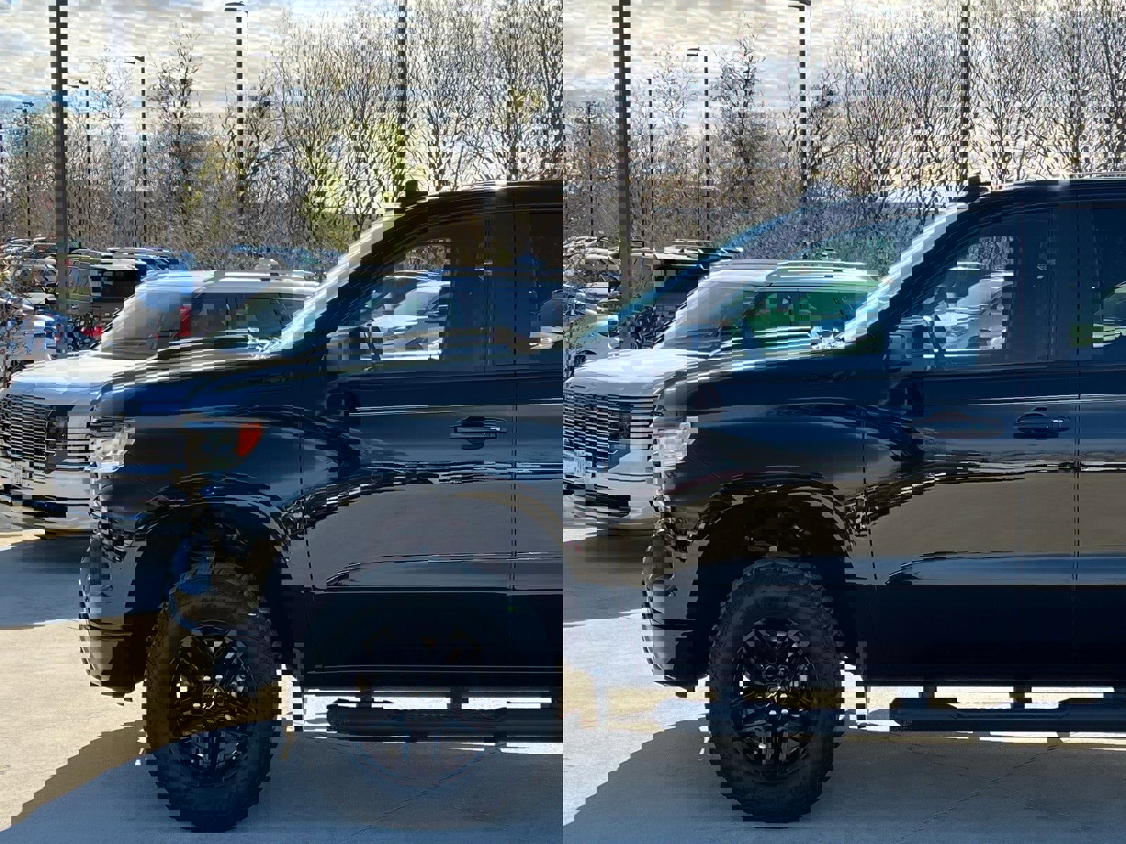 Used 2023 Chevrolet Silverado 1500 LT Trail Boss w/ Protection Package image 7