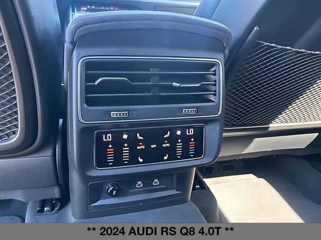 Used 2024 Audi RS Q8 AWD/4WD image 21