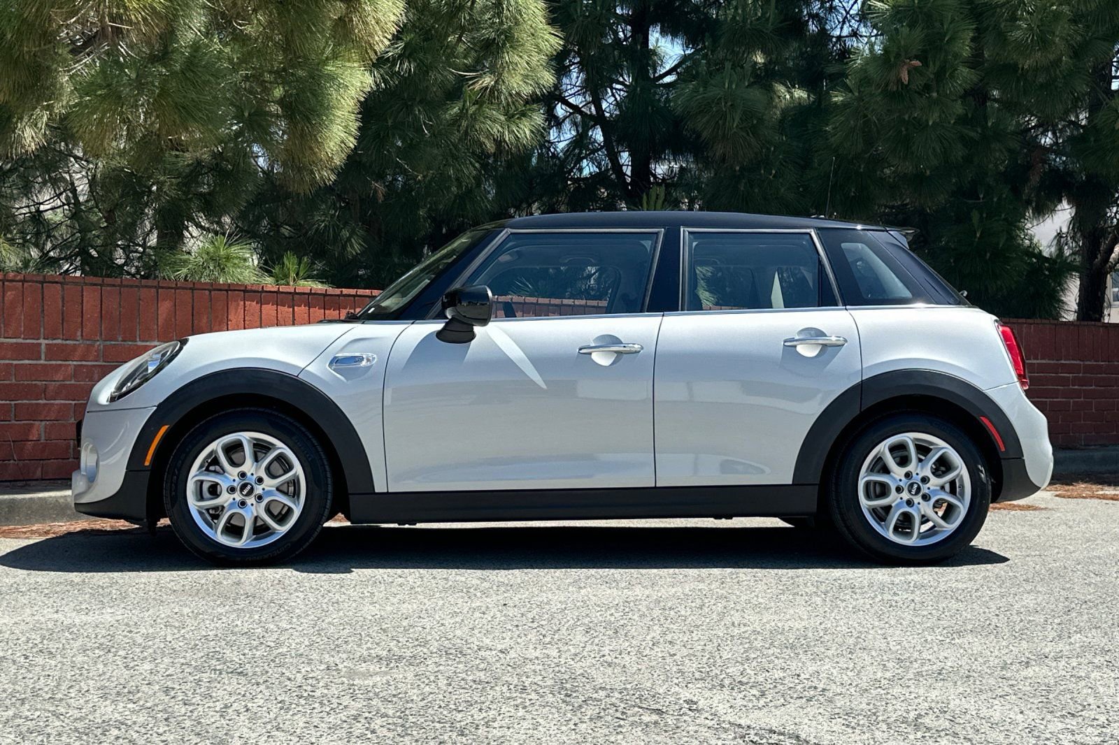 Used 2021 MINI Cooper S w/ 6.5" Touchscreen Package FWD image 7