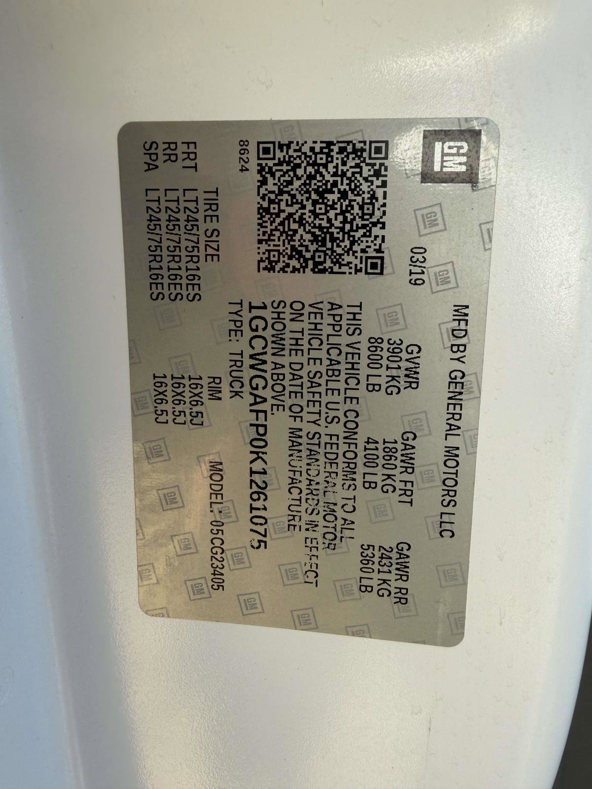 Used 2019 Chevrolet Express 2500 w/ Driver Convenience Package RWD image 22