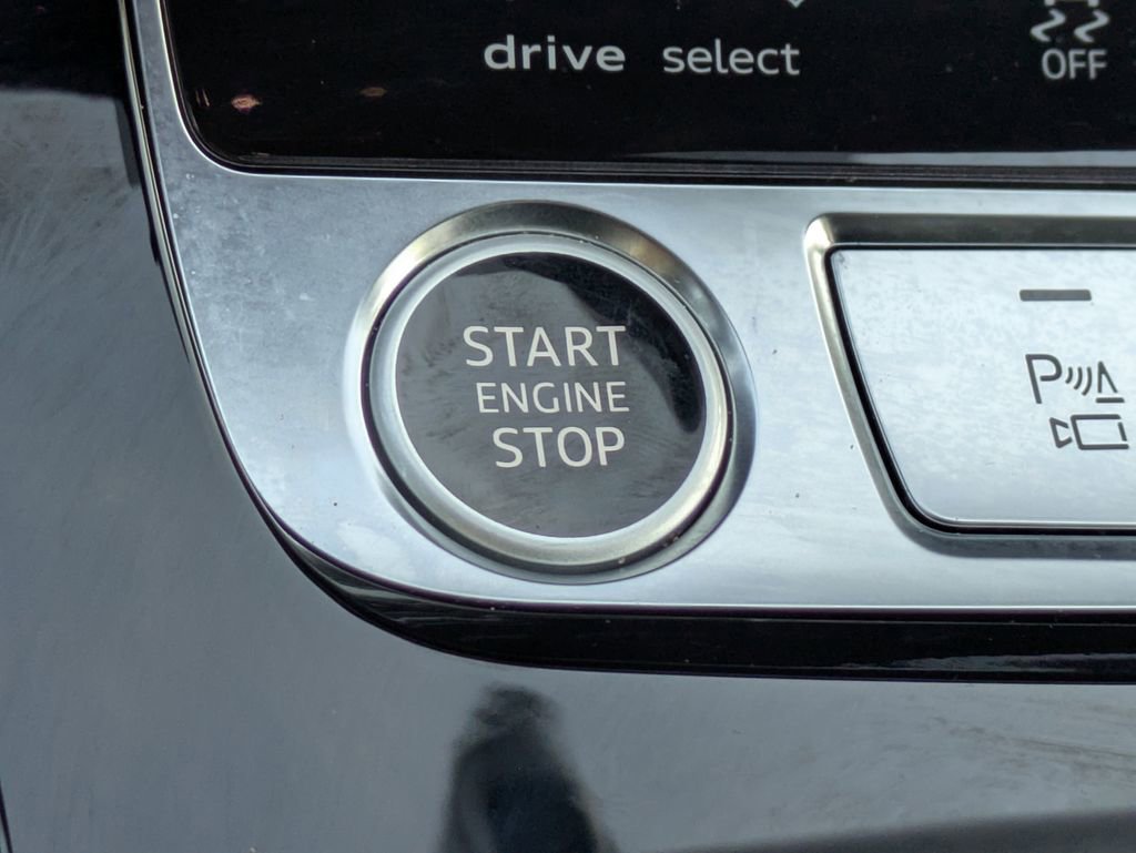 Used 2025 Audi Q7 3.0T Premium Plus image 30