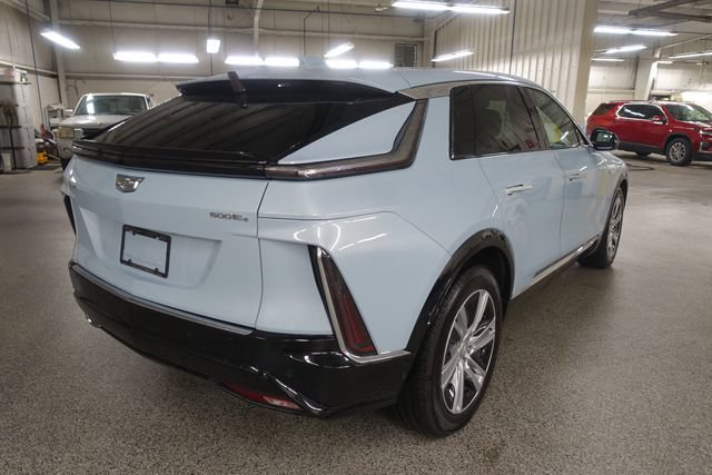 Used 2024 Cadillac Lyriq Tech AWD/4WD image 7