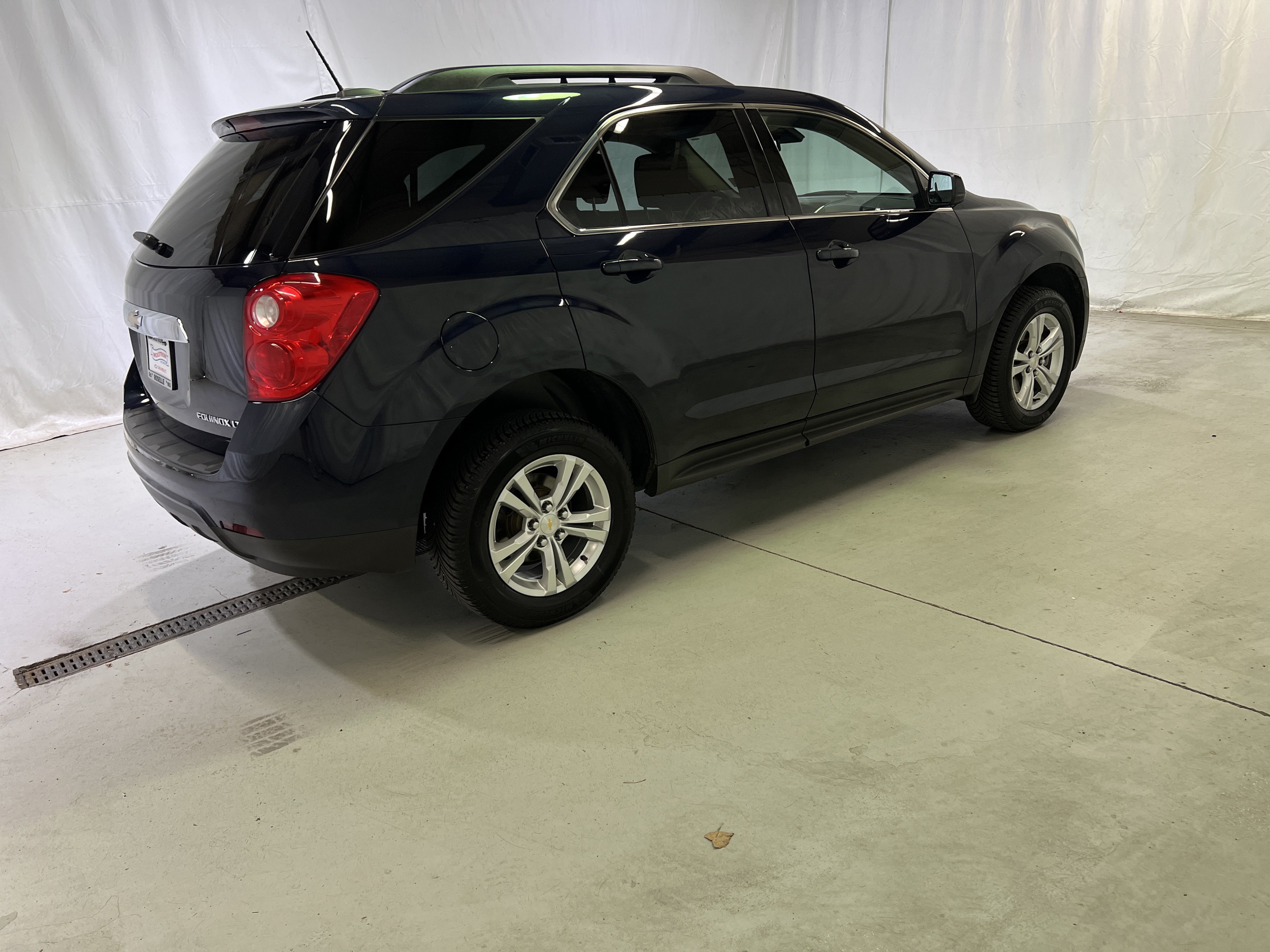 Used 2015 Chevrolet Equinox LT w/ Driver Convenience Package AWD/4WD image 11