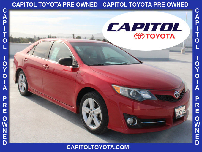 Used 2014 Toyota Camry SE image 1
