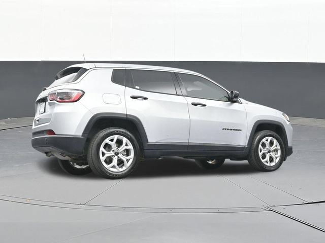 Used 2025 Jeep Compass Sport AWD/4WD image 46