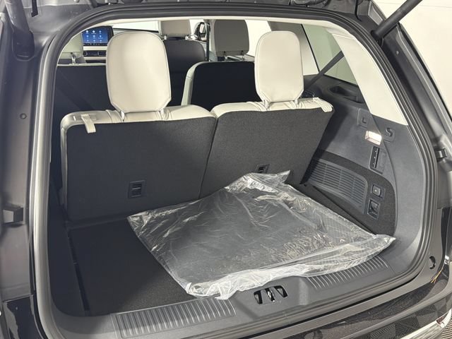 New 2026 Lincoln Aviator AWD image 18