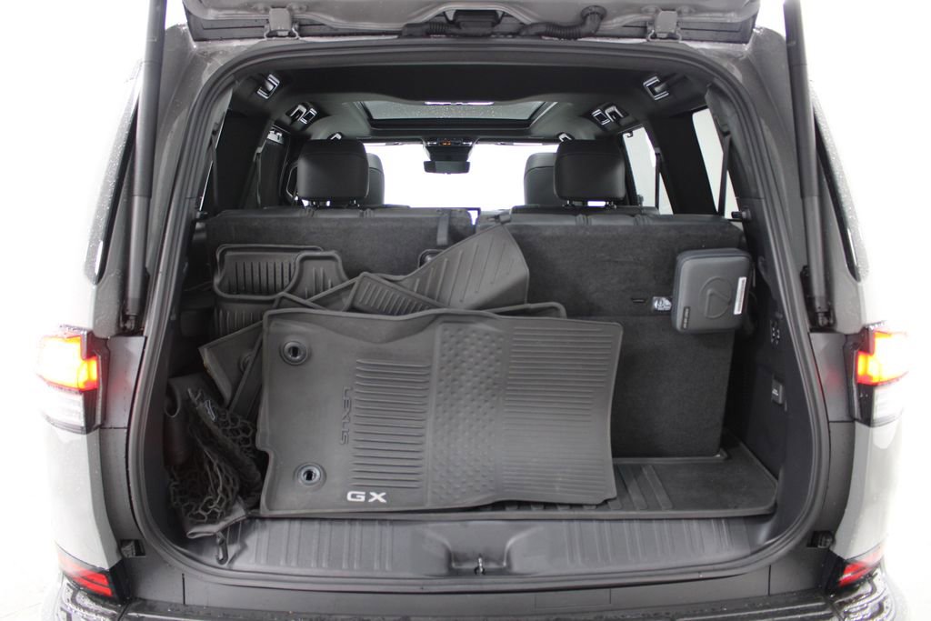 Used 2024 Lexus GX 550 AWD/4WD image 16