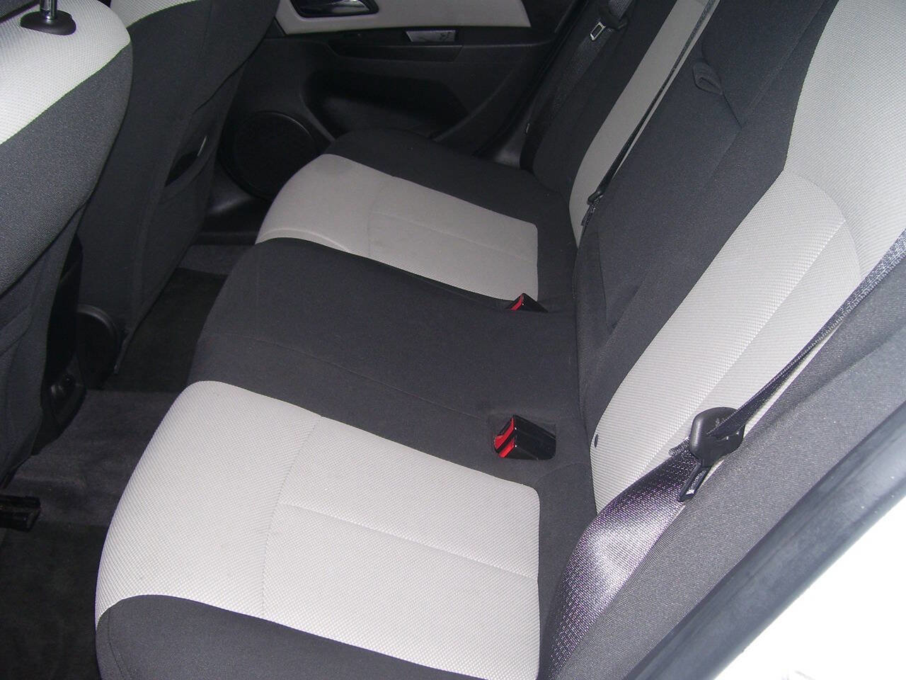 Used 2011 Chevrolet Cruze LS w/ Connectivity Package image 8