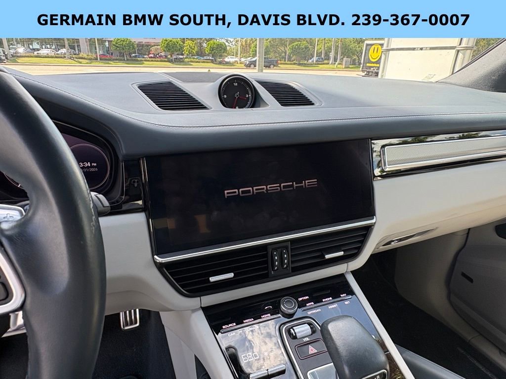 Used 2022 Porsche Cayenne S image 25
