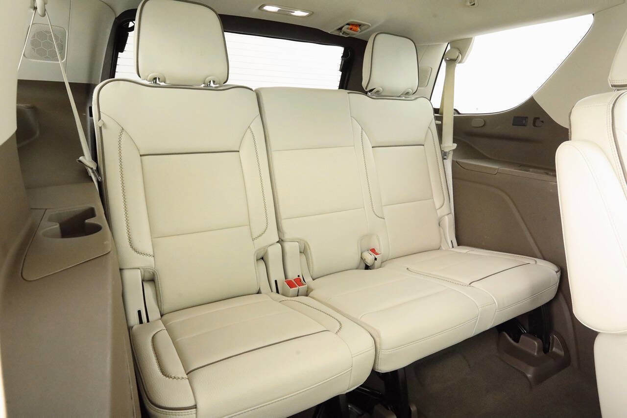 Used 2021 GMC Yukon Denali w/ Denali Premium Package image 20