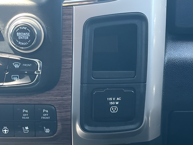 Used 2018 RAM 1500 Laramie w/ Convenience Group AWD/4WD image 27