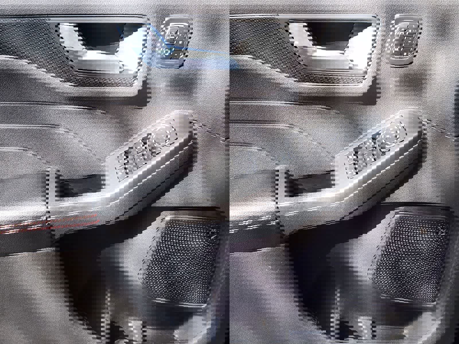 Used 2023 Ford Escape ST-Line Elite w/ Premium Technology Package image 23